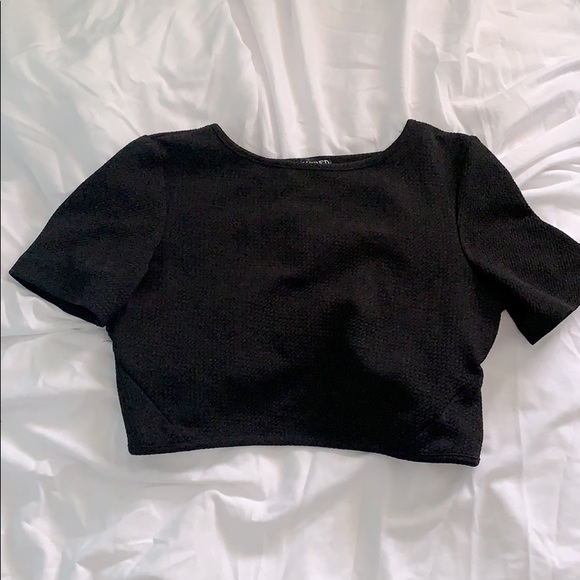 Tie Back Crop Top - Picture 2 of 4